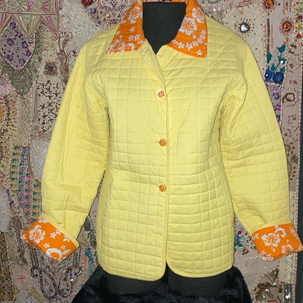 100% polyester quilted style jacket decorations of orange & white collar
